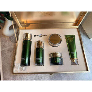 Predire Paris Dendrobium & Multi-Peptide Infusion Eye Cell Renewal Set